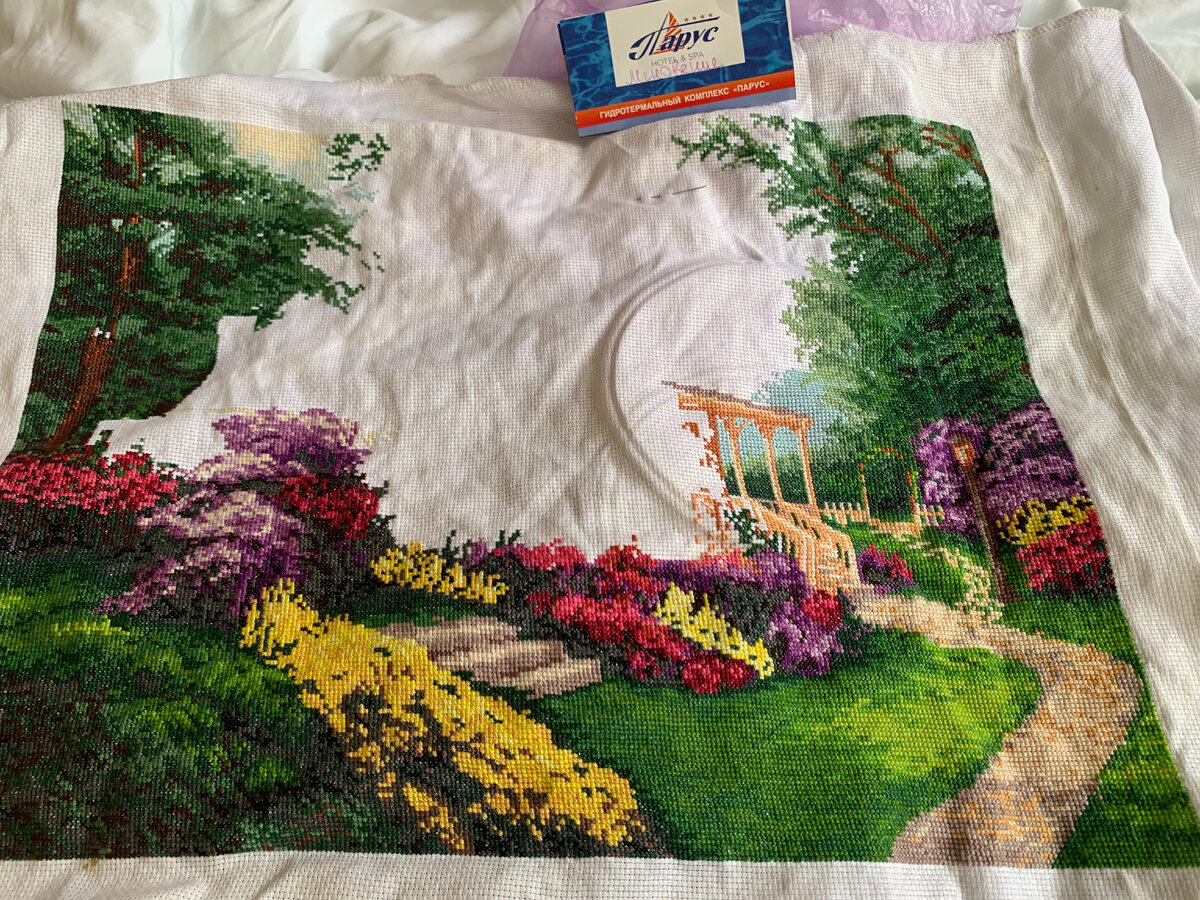 Было - вышивает Мари, продолжение летнего секрета