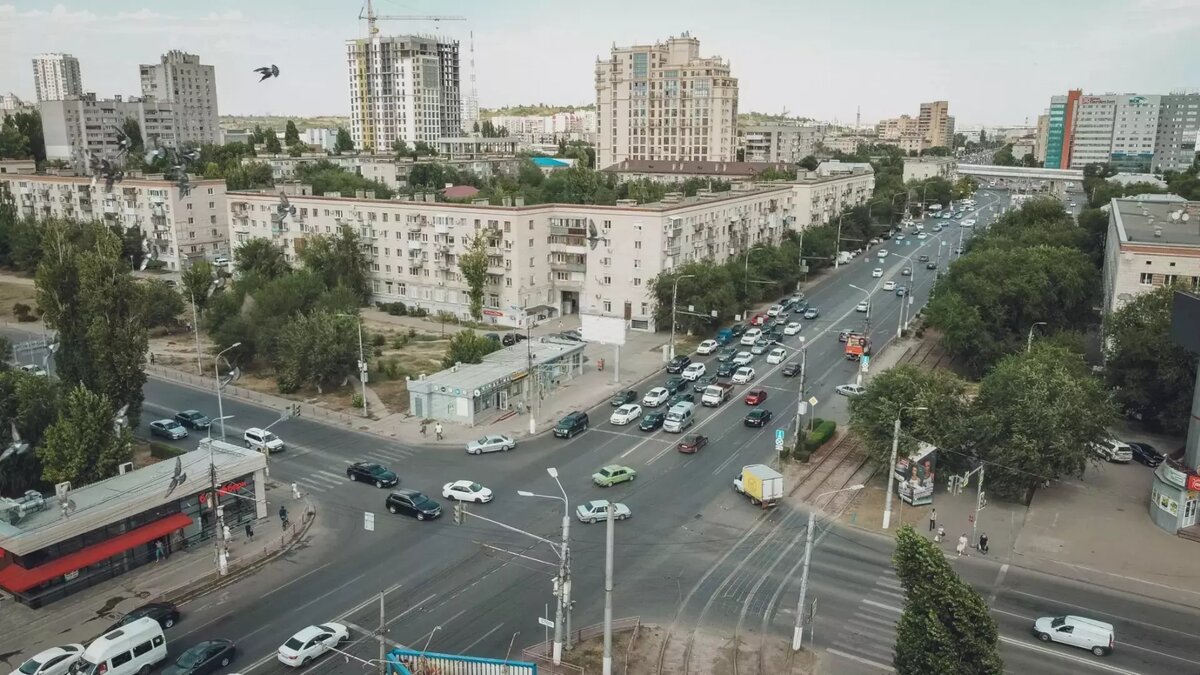     На уходящей неделе в Волгограде дали отопление, в области прошёл сильный снег, а в судах решали дела Арсена Мелконяна и Никиты Журавеля. Вспоминаем самые резонансные события недели с 9 по 15 октября в Волгограде.