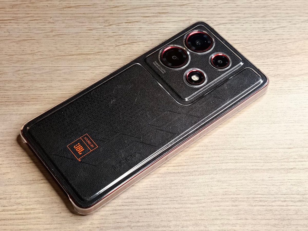 Infinix Note 30 VIP в комплектном бампере