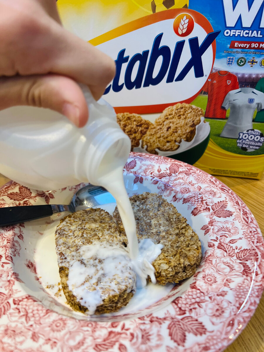 Weetabix - это название происходит от слова Wheat (пшеница), хотя и пишется по-другому. Фотография из личного архива. 