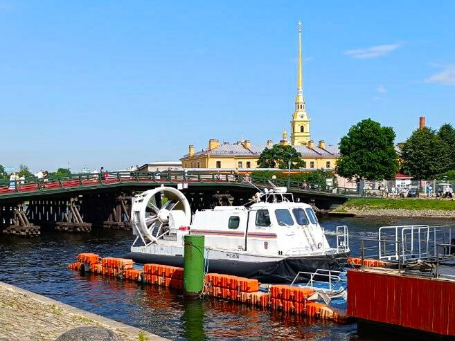 Петропавловская крепость прекрасна с любых сторон. Фото автора канала Питер на все случаи жизни.