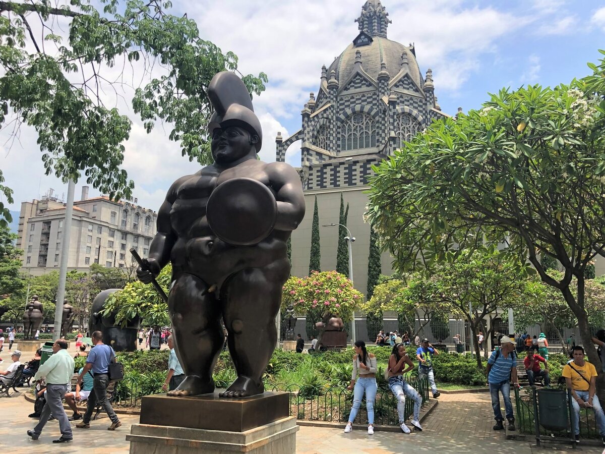 Столица Орхидей и Город Вечной Весны. Медельин. Открытые источники.