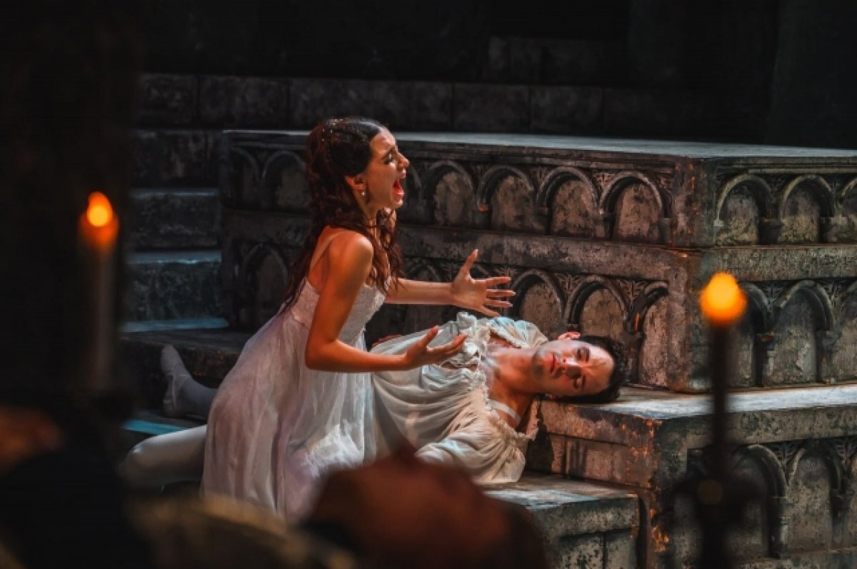    В финальный день роль Джульетты исполнила Стефания Гаштарска, Ромео - Георгий Еналдиев.