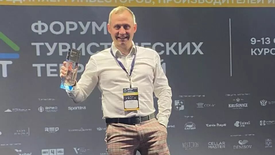     Загородный отель «Гладенькая» стал победителем ежегодной премии Ski Business Awards в номинации «Лучший отель выходного дня» в России.