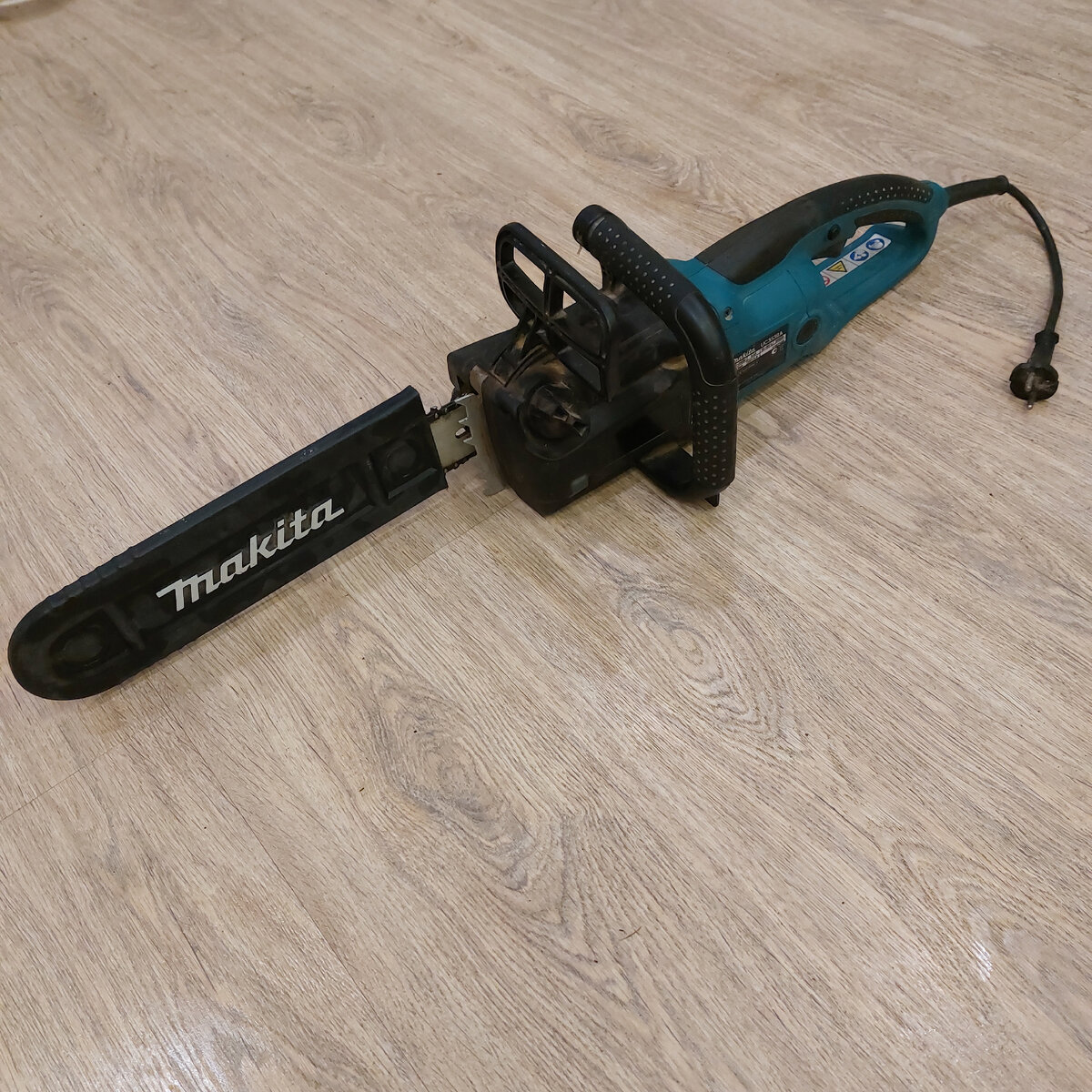 Цепная пила Makita® UC3530A