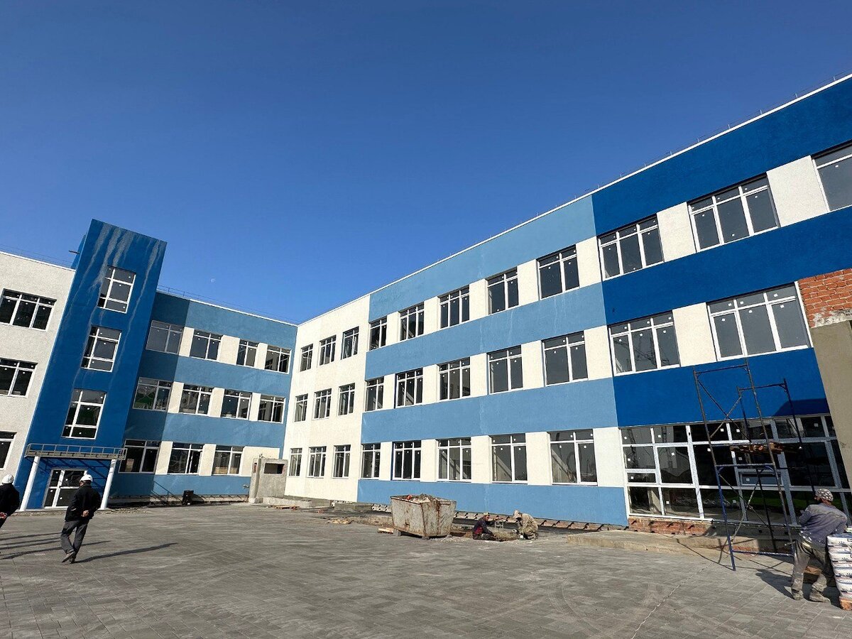  📷    В Оренбурге по нацпроекту «Образование» продолжается строительство двух школ Андрей Севостьянов