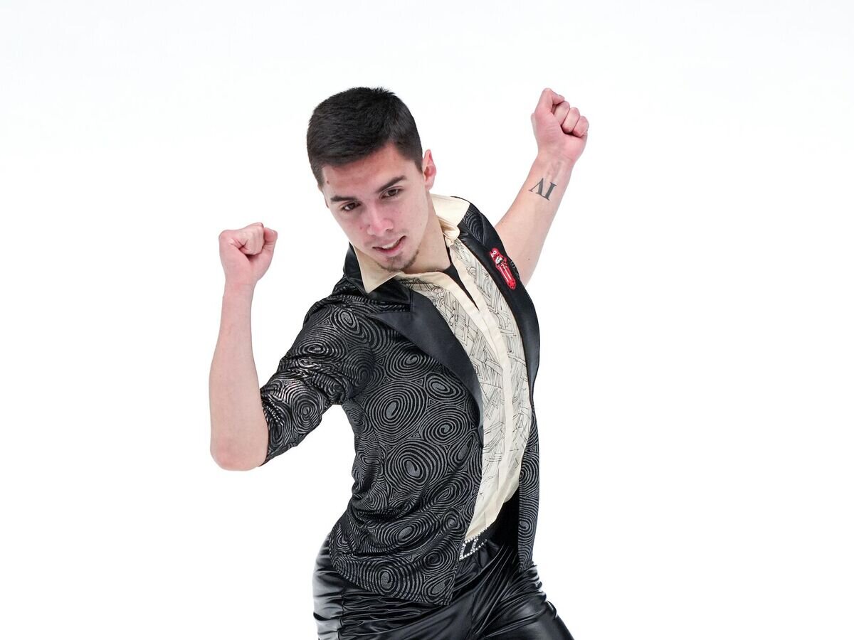 Савосин фигурист. Четверухин тренер фигурное. Тренер фигуриста савосина. Тренер фигуриста савосина. Савосин фигурист.