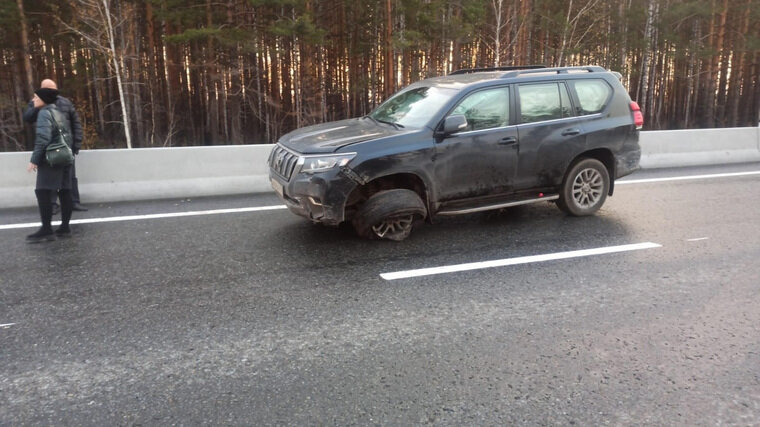    Автомобиль одного из участников ДТП получил серьезные повреждения