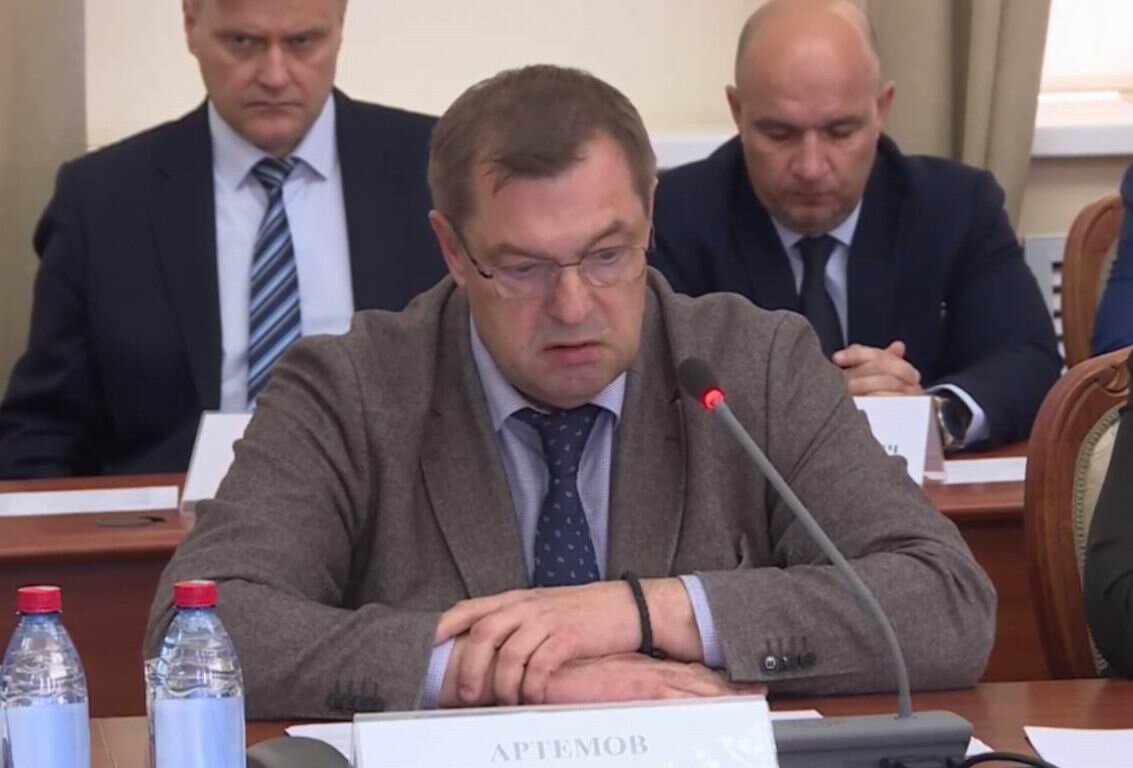 Виталий Артемов