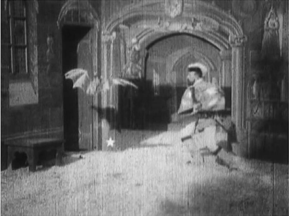 Кадр из фильма Замок дьявола, 1896 год