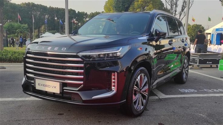 От прежнего Exeed VX почти ничего не осталось ни внутри, ни снаружи. Даже бампер и радиаторная решетка стали больше и претерпели редизайн. Изображение «Китайские автомобили»