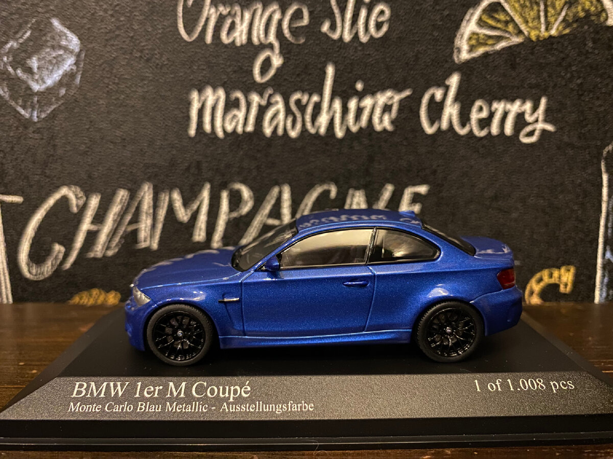 BMW 1M E82 2011 года от Minichamps в масштабе 1:43 | Масштабный тест-драйв  | Дзен