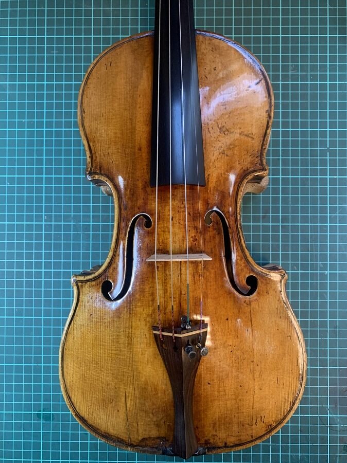Мастеровая скрипка. Мастеровая скрипка 4/4. Красивые скрипки ручной работы. Мастеровая скрипка 19 век.