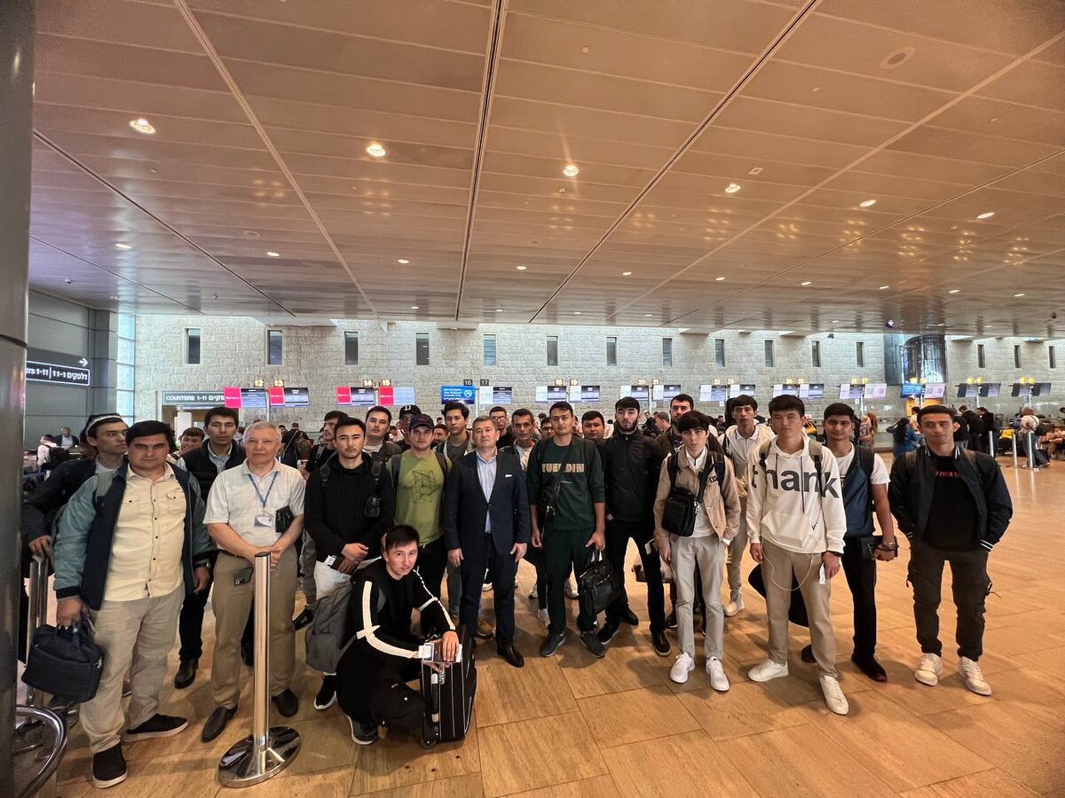 Узбекистанких студентов вывезли из Израиля. Фото телеграм-канала NOVA24 — LIVE