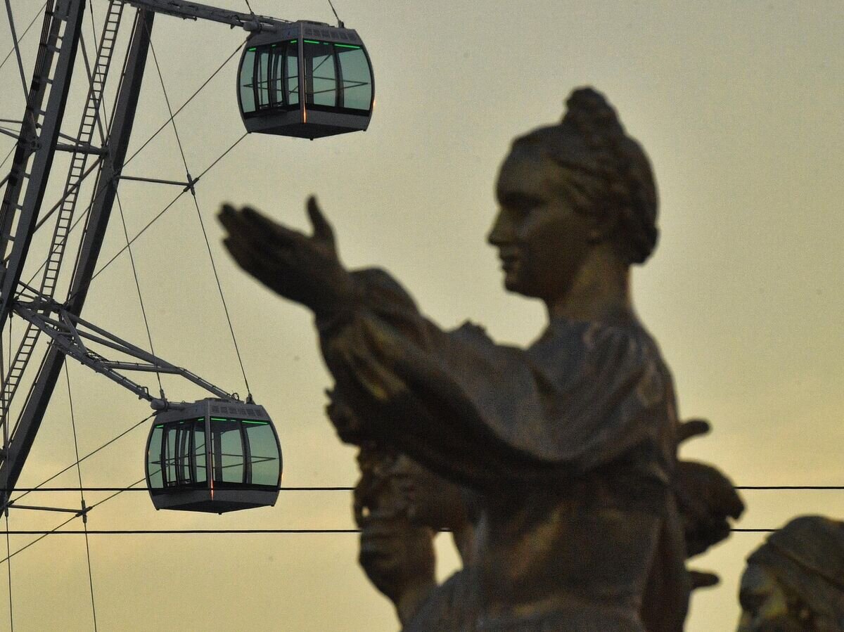    Самое большое колесо обозрения в Европе "Солнце Москвы" © РИА Новости / Алексей Куденко
