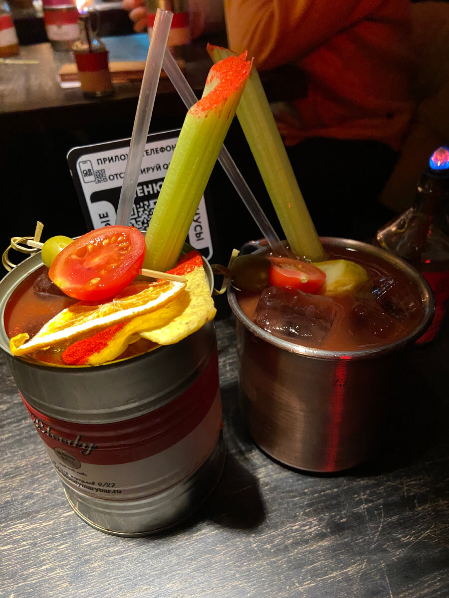 Что было в баре Bloody Mary Bar & Grill в Питере | Отдых с Viski | Дзен