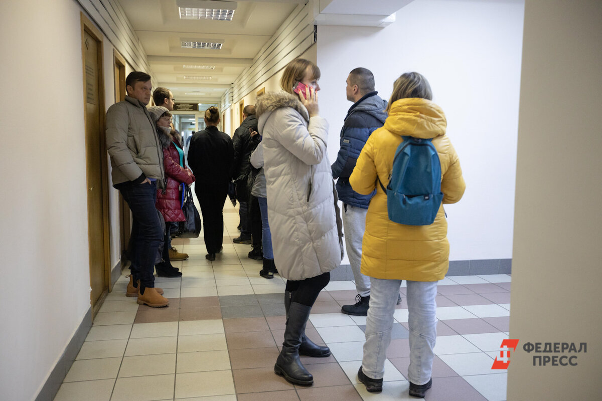 Жители Петрозаводска жалуются на гигантские очереди в управлении по миграции.  Фото: Фото: ФедералПресс / Евгений Поторочин