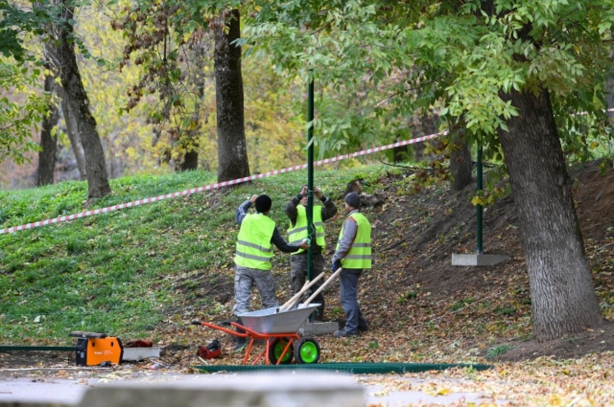    В Твери огораживают территорию для начала раскопок вокруг Речного вокзала