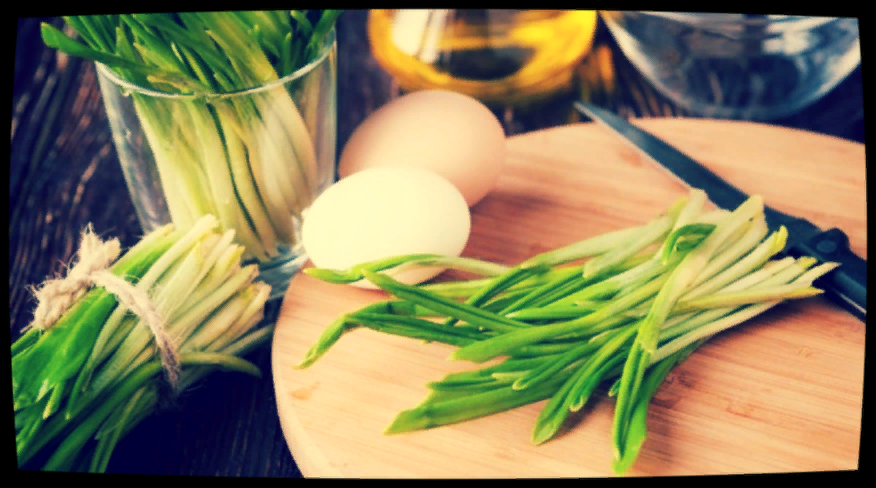 Посмотрите, сколько есть  знакомых, доступных продуктов, что-то можно выращивать круглый год и на подоконнике. Помните, для мозга нужно всего в день 200 -250 граммов. 