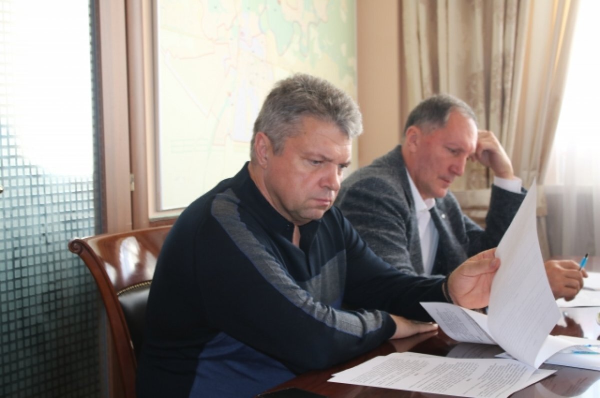    Депутаты горсовета Оренбурга готовятся к очередному заседанию