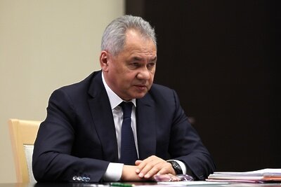    Министр обороны Сергей Шойгу перед началом совещания по оперативным вопросам © Сайт президента России