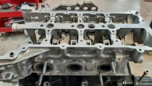 V9X - двигатель в разборе