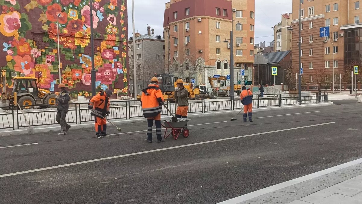     В областном центре с 15 октября, открыто движение по обновленной улице Ленина. Однако подрядчик еще продолжает обустройство участка в районе улицы Красино, поэтому дорога для автомобилистов пока открыта в тестовом режиме, сообщает администрация города.