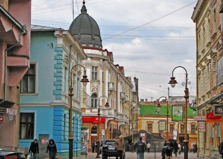    Ивано-Франковский военком фиктивно оформил в ВСУ семерых футболистов