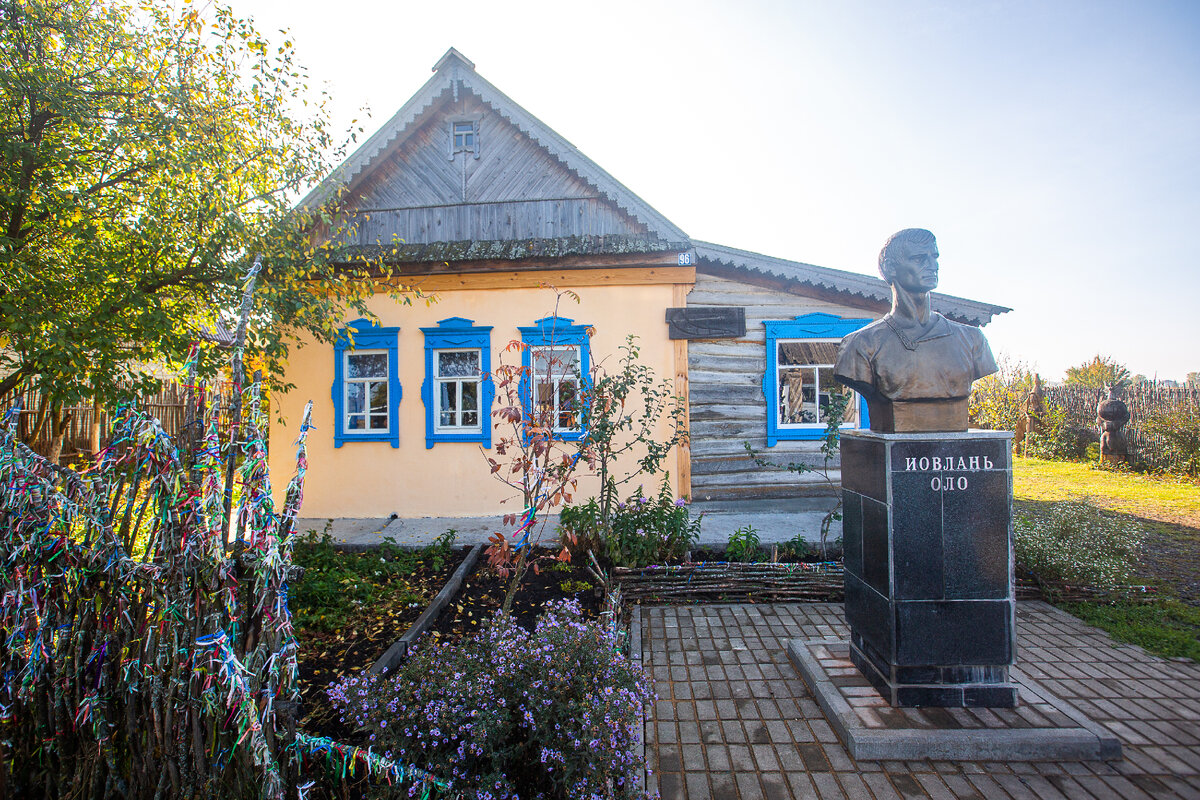 Этнографический музей "Этно-кудо" имени В И. Ромашкина (Иовлань Оло). Село Подлесная Тавла, Кочкуровский район, Республика Мордовия. Фото автора статьи