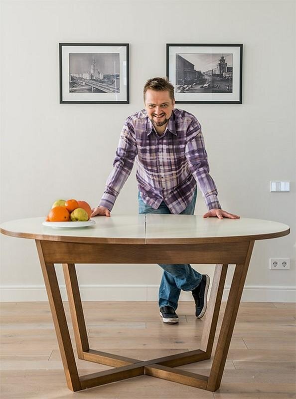 Квартира пушного. Стол телеведущего. Квартира пушного. Квартиры актеров. Квартира пушного.