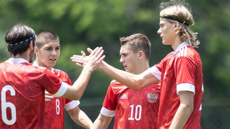    Молодежная сборная России на турне в Бразилии.РФС Соцсети