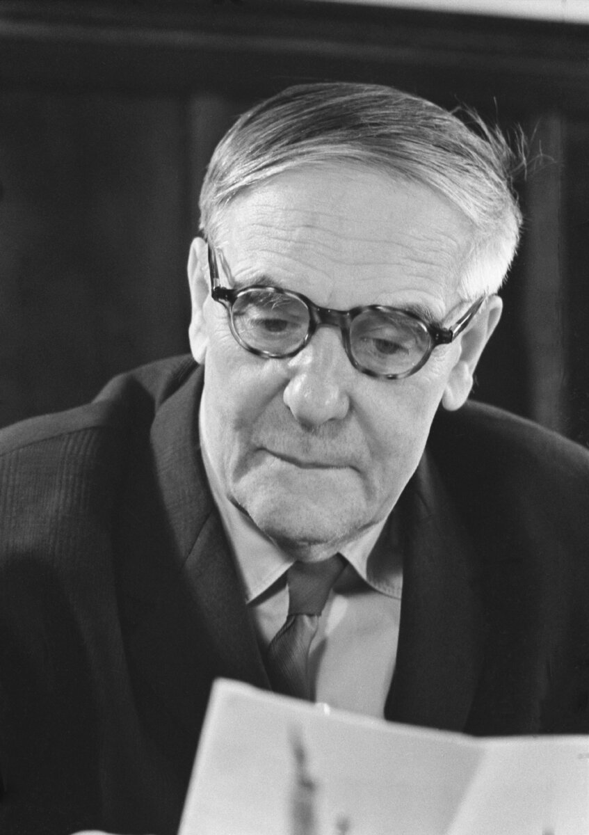 Сергей Капица. 1964 год.