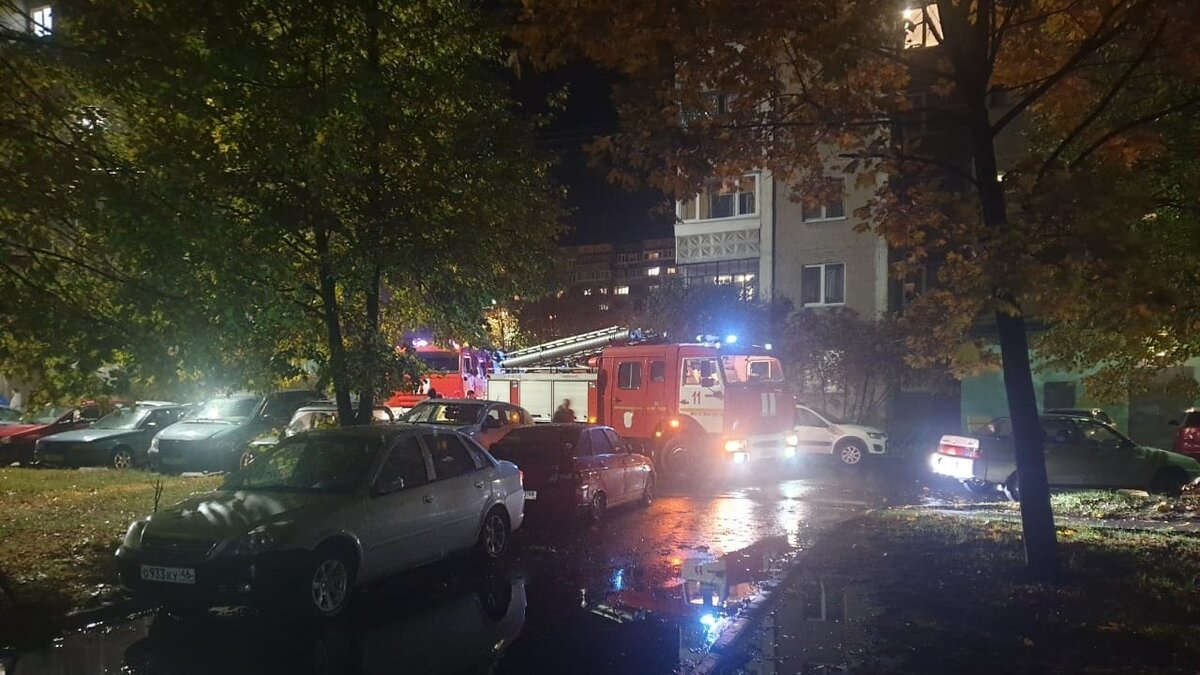    В Железногорске потушили пожар на улице Энтузиастов