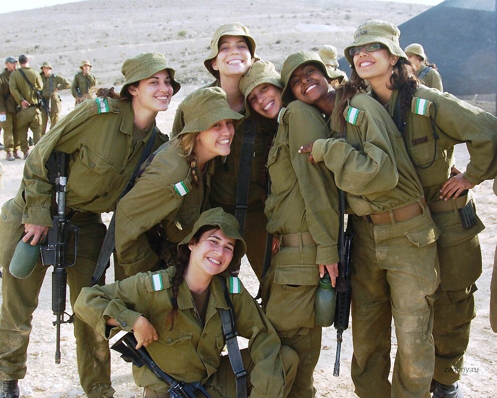 Сколько женщин служит. ЦАХАЛ армия обороны Израиля. Женщины солдаты Израиля. Солдатки Израиля ЦАХАЛ. Солдат ЦАХАЛ.