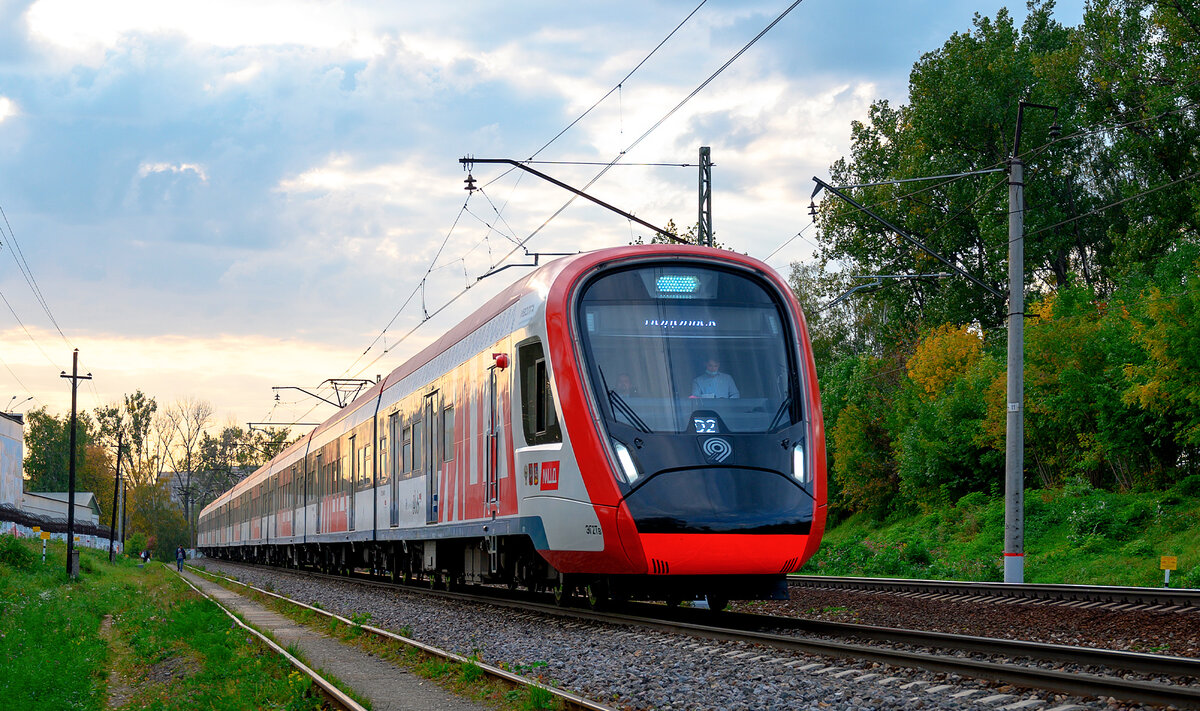 По Подмосковью проще всего перемещаться на машине или на электричках.Фото: Dmitry Shchukin / Shutterstock.com