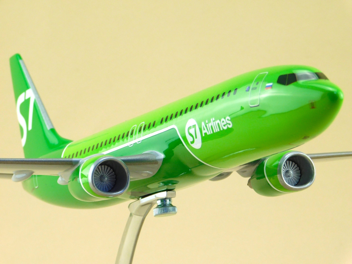 Эссеван. 737-800 S7. Самолет s7 Boeing 737-800. Самолёт s7 Airlines а310. Модель самолёта Боинг 737 s7.