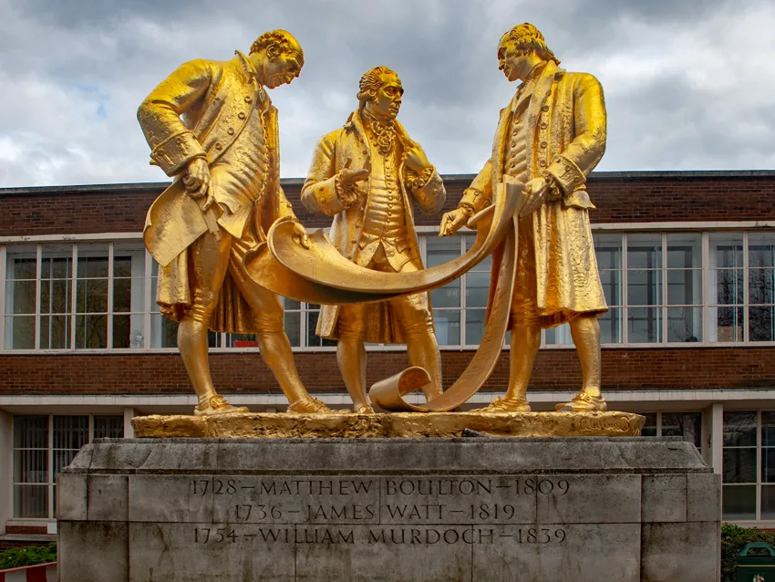Золотые памятники. Бирмингем памятник Бултону. Бултон. Birmingham and Watt Statue. Boulton and Watt.