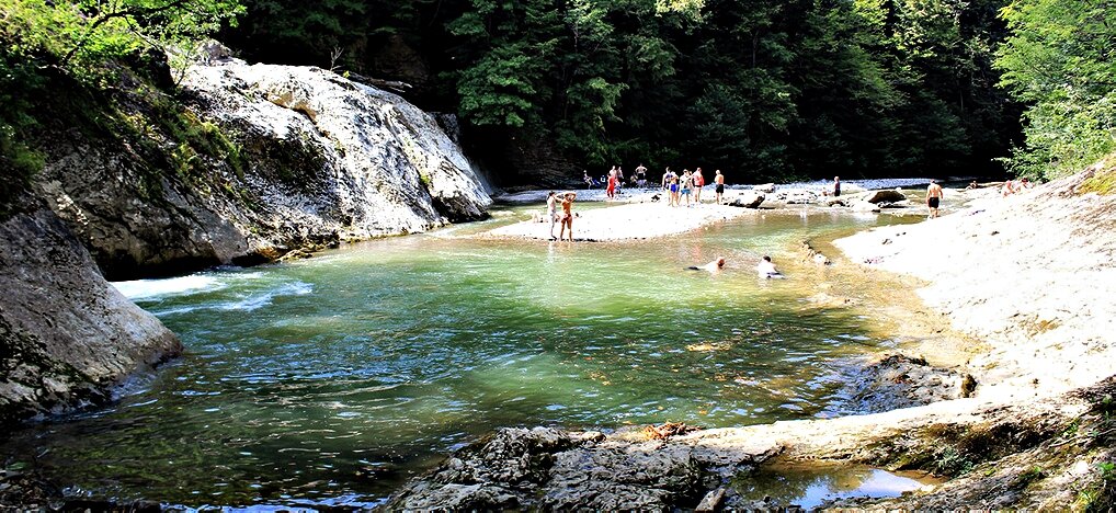 Сахрайские водопады