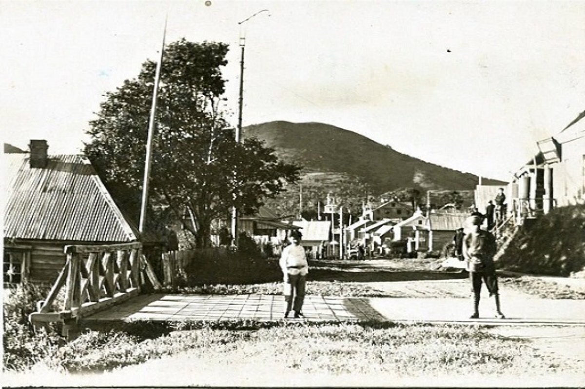    Глава Камчатки поделился фото краевой столицы от 1917 года