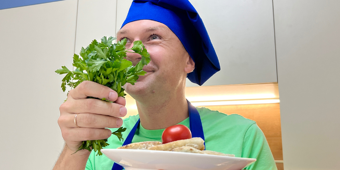 Повторил то самое блюдо из кафе в Абхазии: успех с первого раза и совсем не сложно. Рекомендую