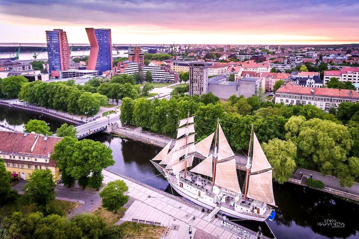 Клайпеда страна. Литва город Клайпеда. Города Литвы Klaipeda. Город Клайпеда Литва фото. Клайпеда Литва достопримечательности.