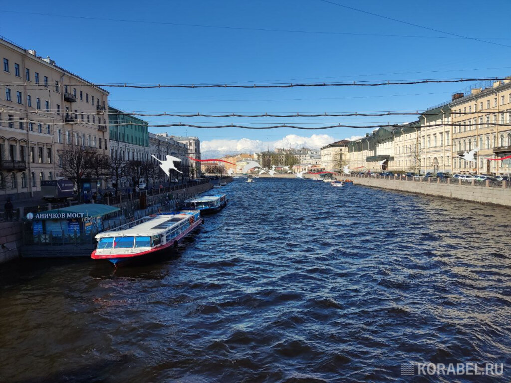 Однопалубные суда Санкт-Петербурга / Фото: Корабел.ру  📷
