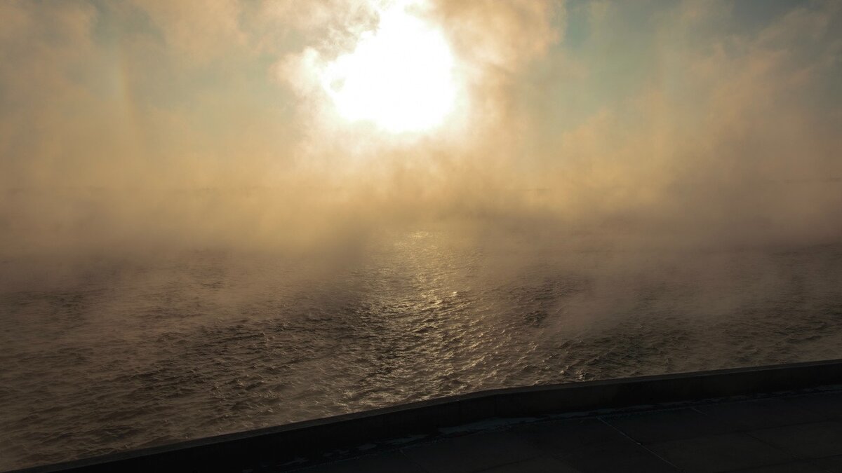     Во многих районах Приморского края наблюдается серьёзное похолодание. Особенно это заметно в ночные часы — местные жители наблюдают по утрам ледяные корки и тонкое снежное покрывало на дорогах.