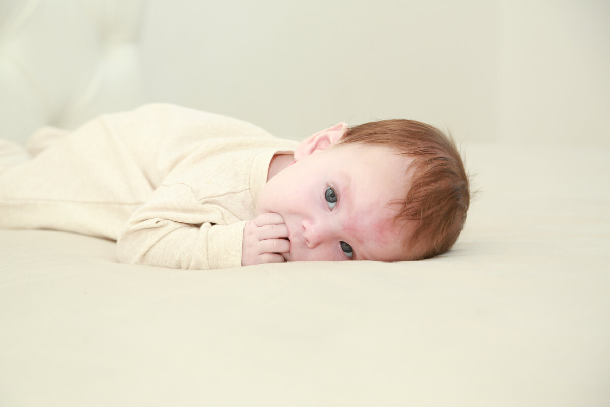 Дочерей холят и лелеют, облизывают, а не отдают в 15 лет замуж…