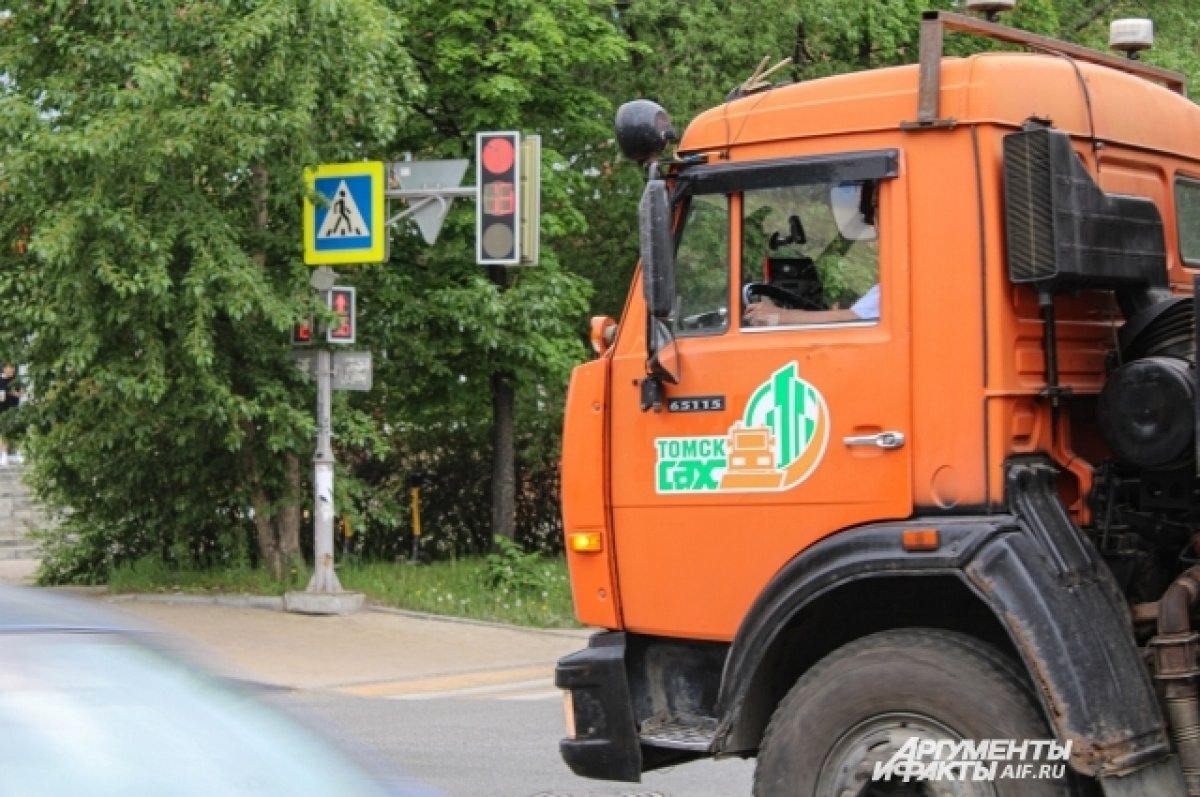    В Томске идут работы по механизированной очистке улиц