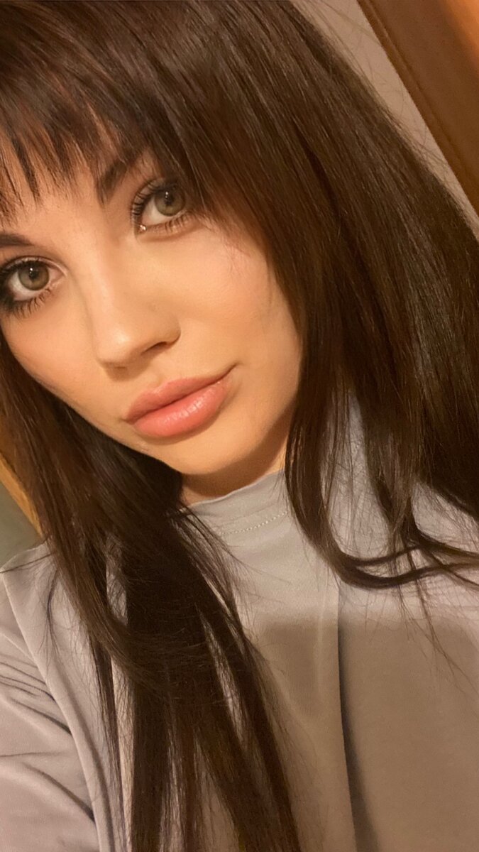 это я думаю челку подстричь 😅