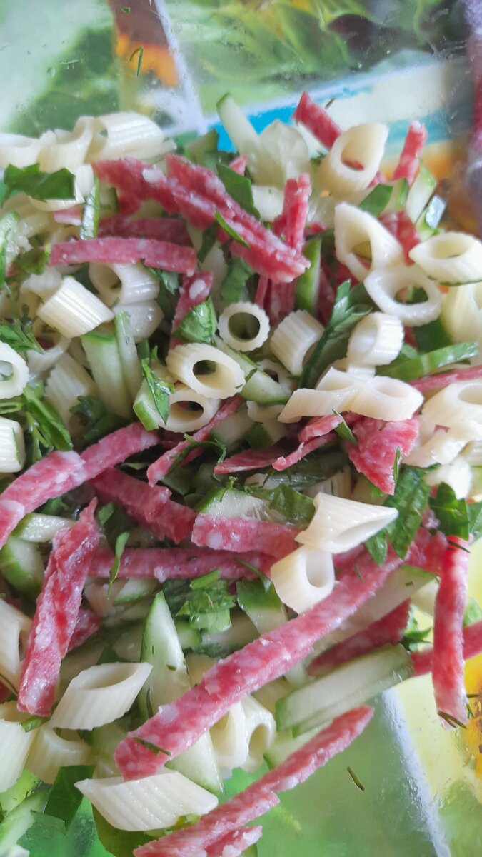 Салат из макарон