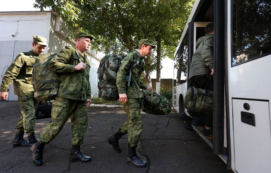    Врачам и учителям в РФ могут предоставить отсрочку от призыва