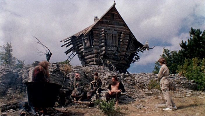 Громозека, Алиса и местные жители