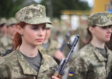    Количество женщин в ВСУ за два года увеличилось на 40%